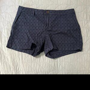 Old navy enbroidered shorts